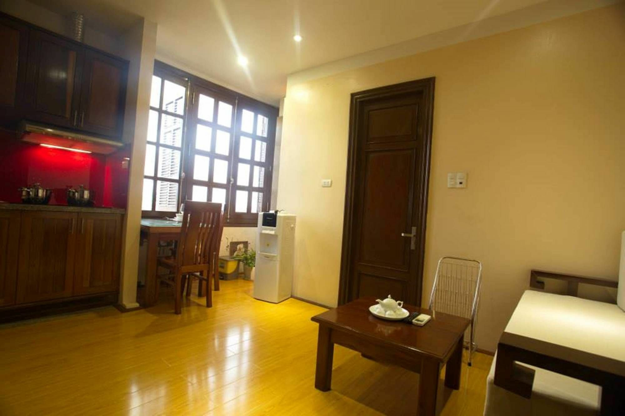 Poonsa Nguyen Phong Sac Apartment Hanoi Exterior photo